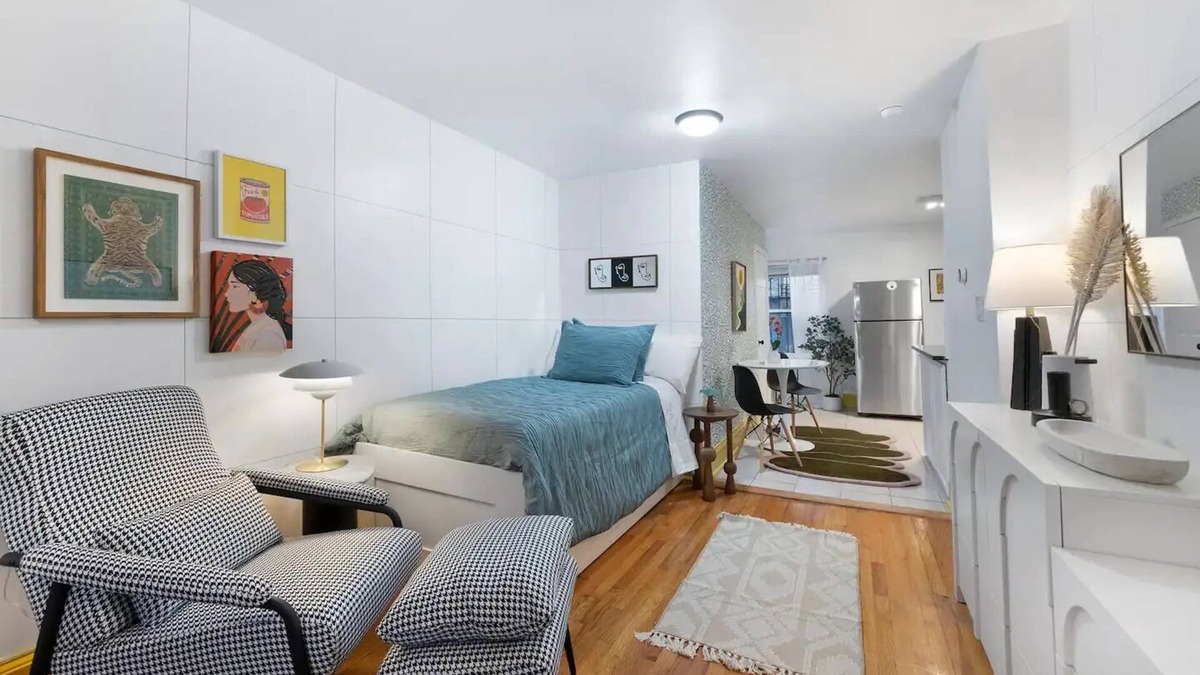 West Side Apartment | The Square