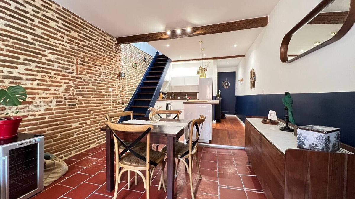 Saint-Cyprien Apartment | The St Cyp' - Bricked wall and cozy in Toulouse