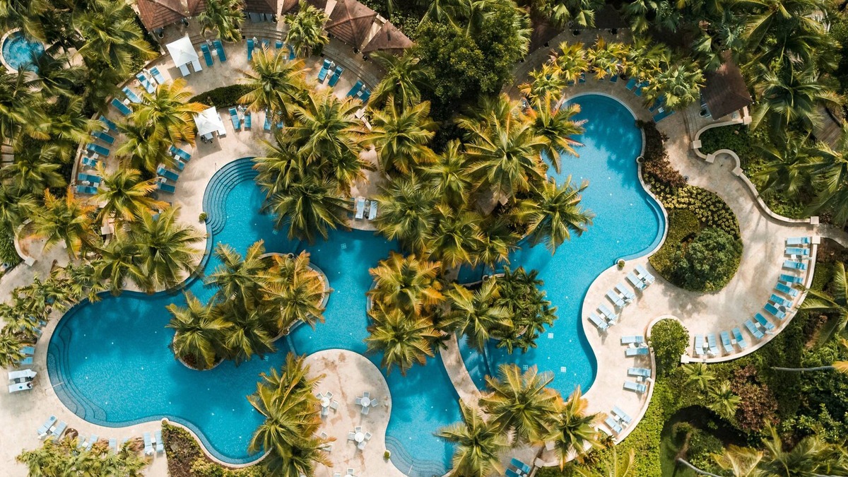 Herreras Resort | The St. Regis Bahia Beach Resort, Puerto Rico