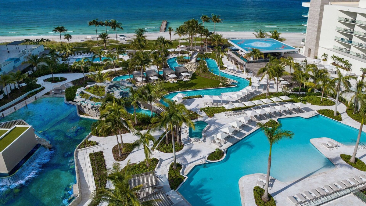 Bay Isles Hotel | The St. Regis Longboat Key Resort