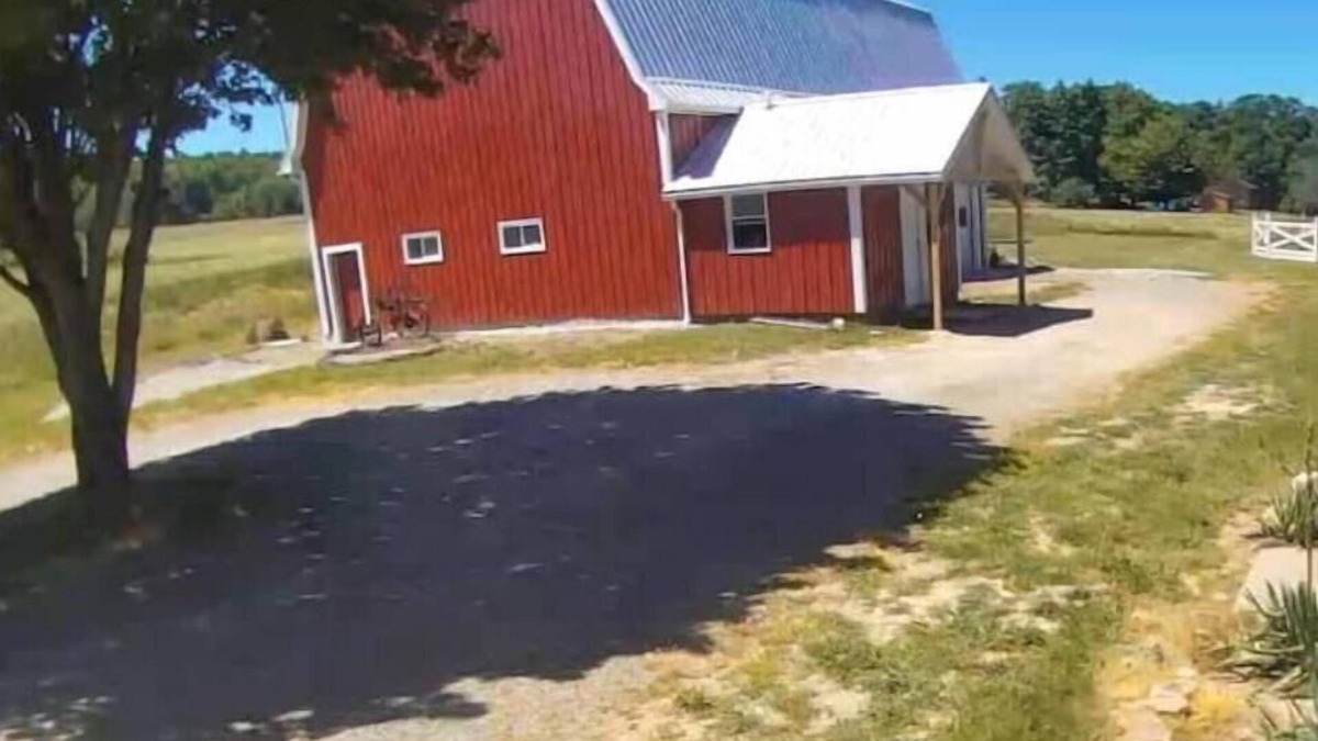 Fredonia House | The Stable at Windmill Ridge Farm