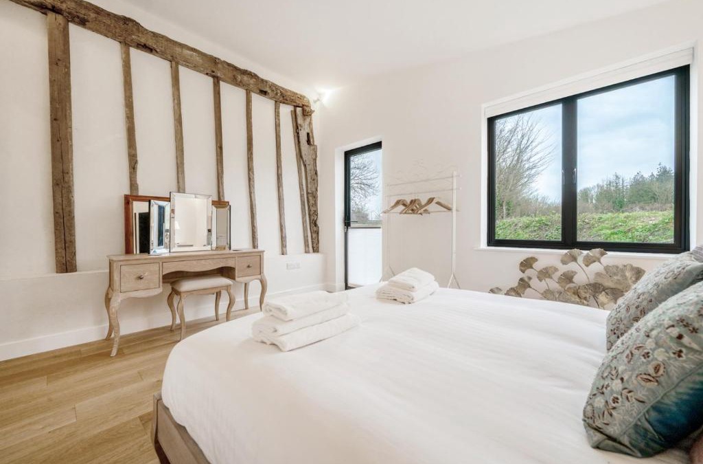 Bury St Edmunds House | The Stable Barn, Smallwood Farm House