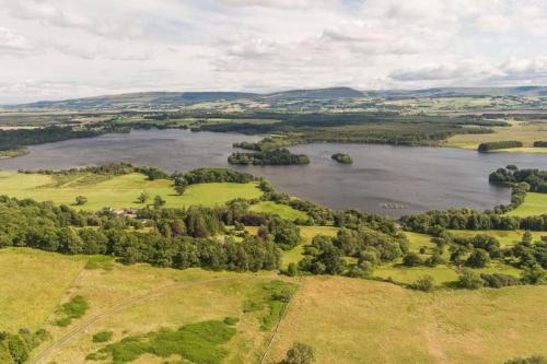 Port of Menteith House | The Stable - cottage with a spectacular lake view