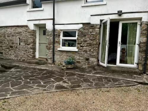 Whitegate Apartment | The Stables a small piece of Heaven