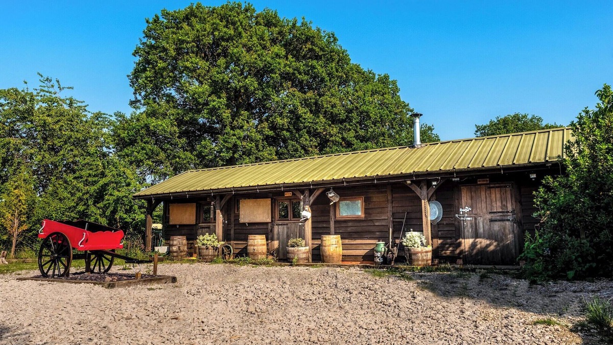 Yoxall Cottage | The Stables at the Oaks