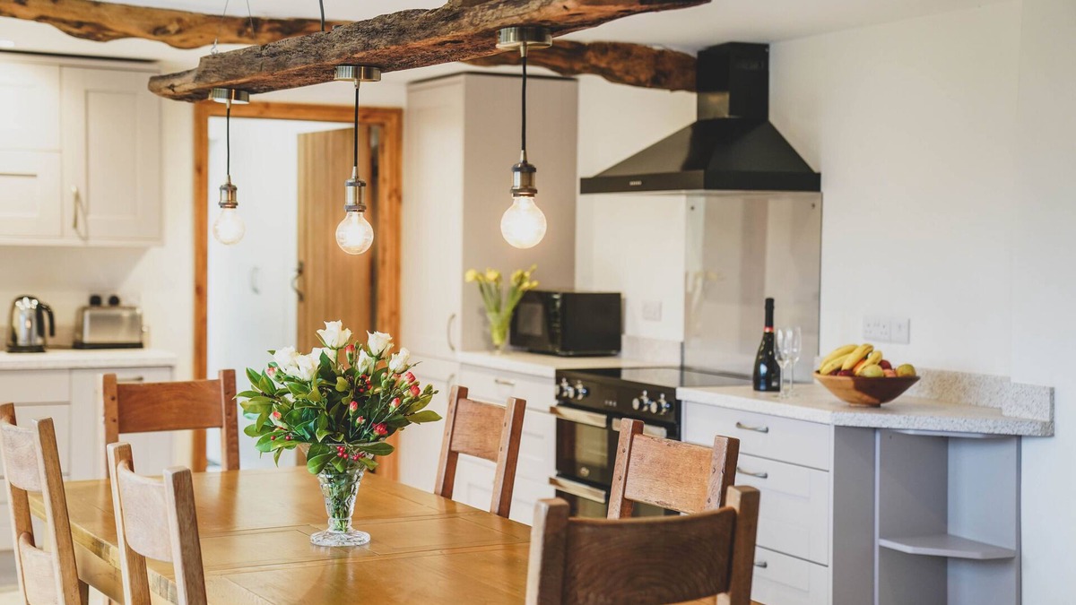 Axminster House | The Stables at Hawley Farm near the Jurassic Coast.