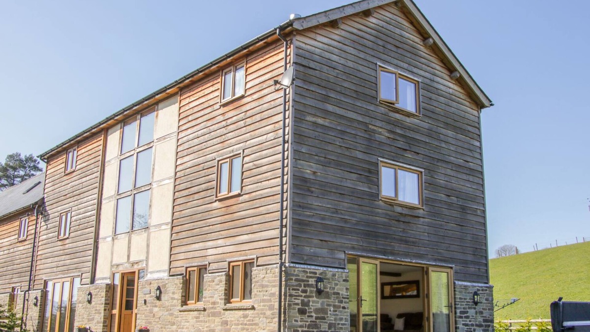 Tirabad Cottage | THE STABLES, family friendly, luxury holiday cottage in Knighton
