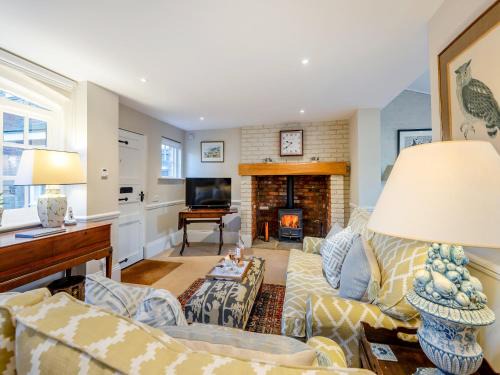 Edenbridge House | The Stables