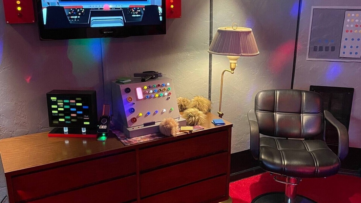 North Bend Hotel | The Star Trek - USS Enterprise Room at the Itty Bitty Inn
