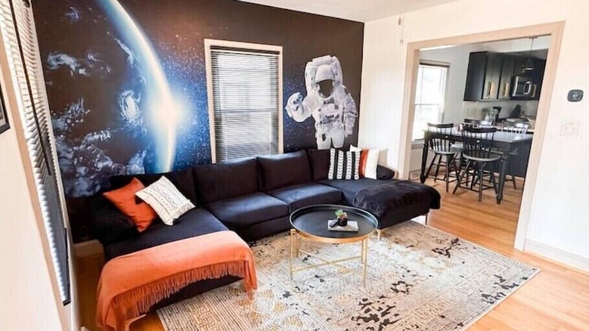 Lynchburg House | The Stardust Homen