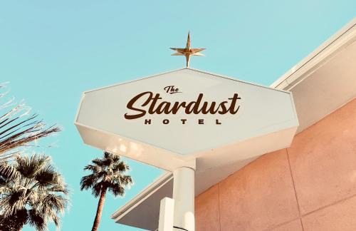 Tahquitz River Estates Hotel | The Stardust Hotel - Adults Only