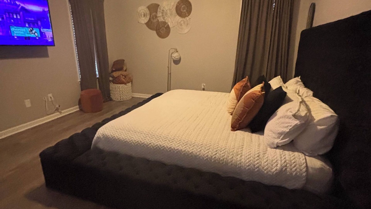Horn Lake House | The StayHaus, nRelax in this stylish home!
