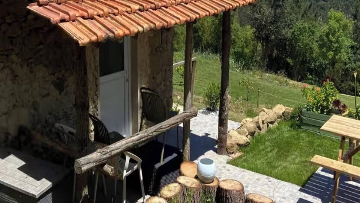 A dos Negros House | The stone cottage Portugal come and lose yourself in nature