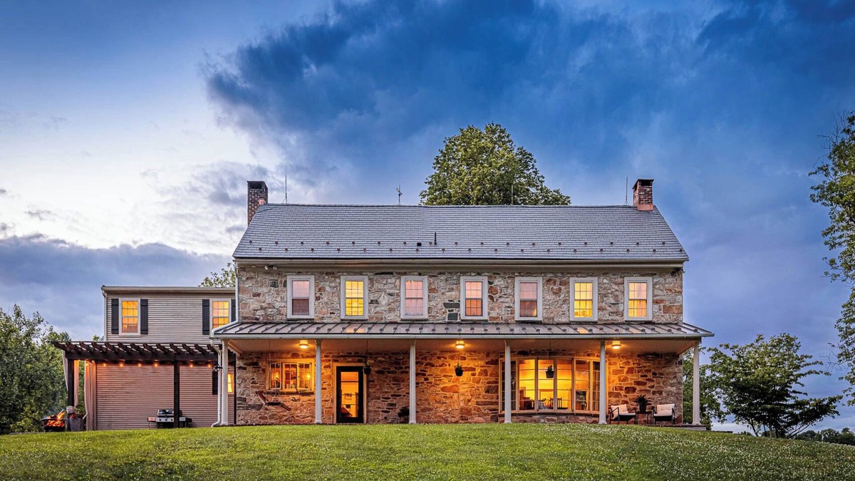 Gap Apartment | The Stone House Between the Streams