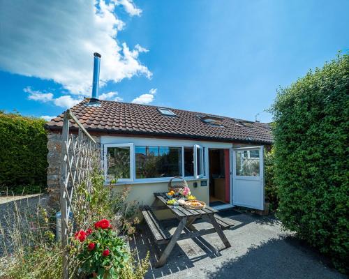 Cross House | The Story House Cottage - Mendips Countryside near Axbridge
