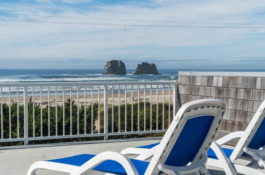 Rockaway Beach House | The Strand at Twin Rocks
