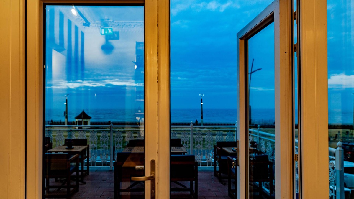 Bray Hotel | The Strand Hotel, the former residence of Oscar Wilde
