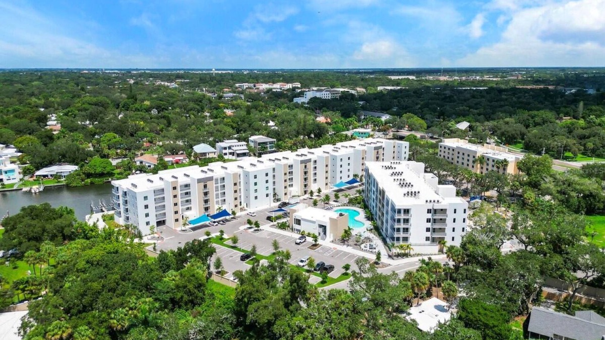 North Trail Condo | The Strand of Sarasota 509