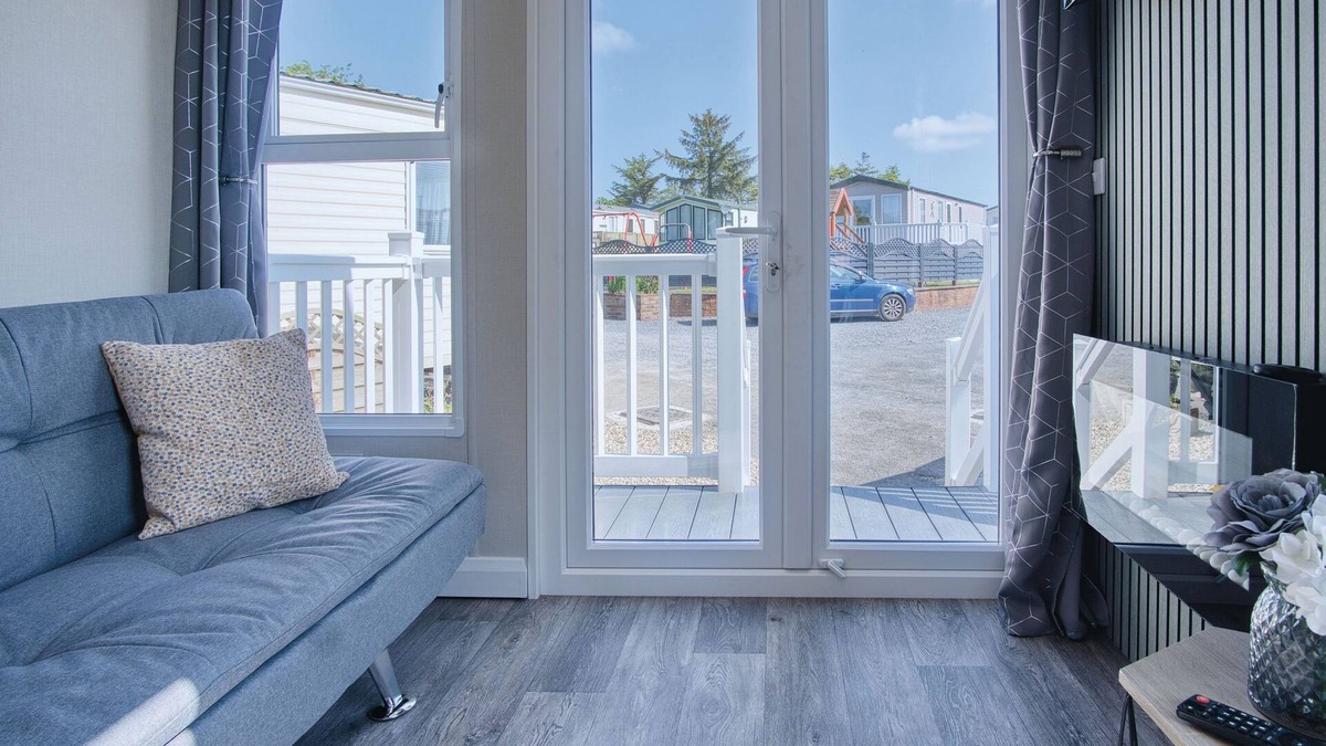 Amroth Apartment | The Studio - 1 Bedroom Cabin - Amroth