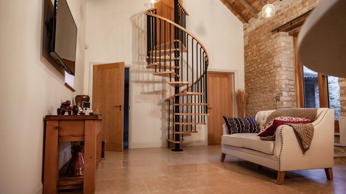 Castle Bytham House | The Studio - A Unique and Luxurious Country Barn Conversion