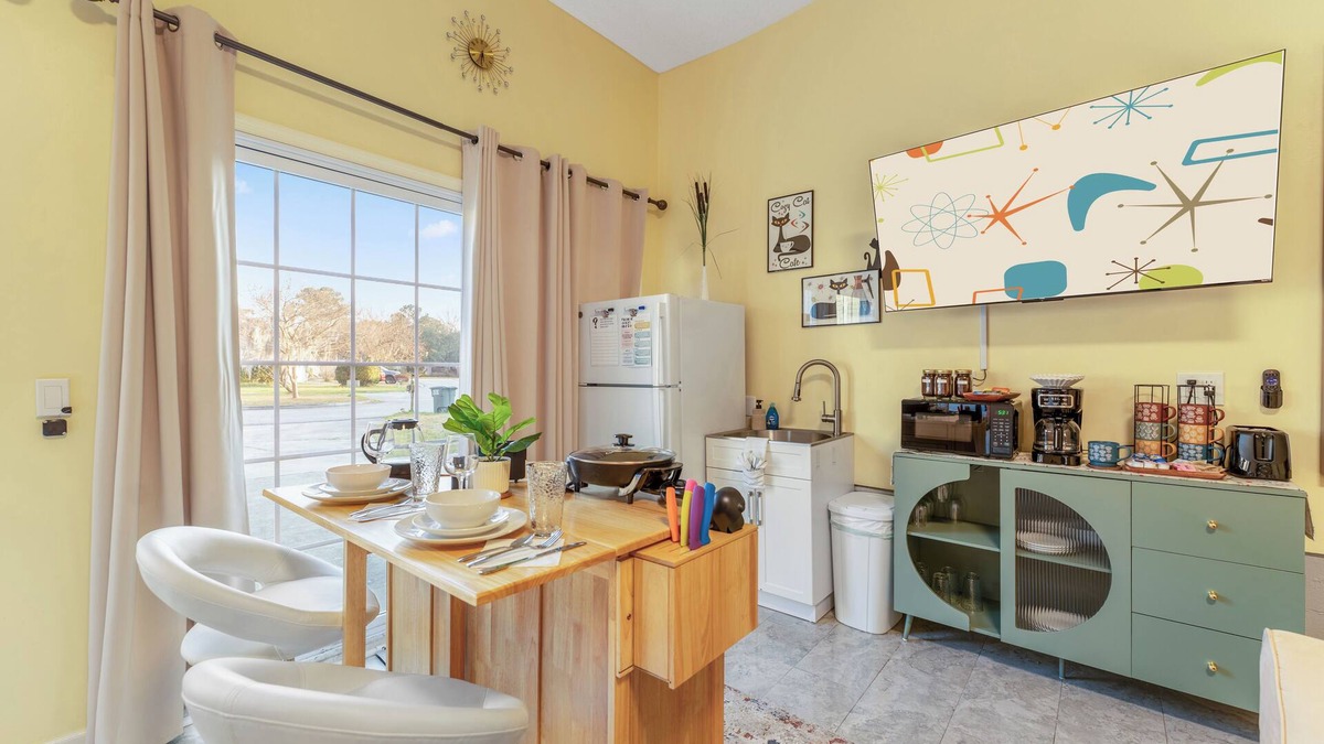Whitemarsh Island Apartment | The Studio - Between Downtown + Tybee - Cozy Vibes