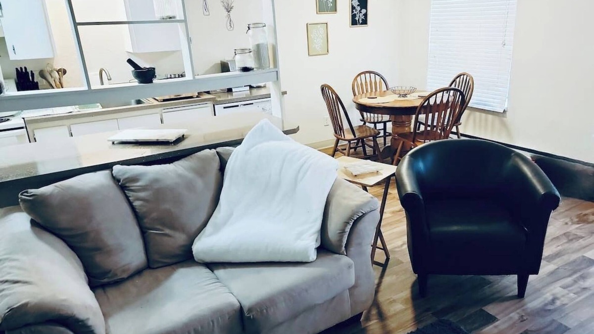 Corvallis Apartment | The Study; a Summer Retreat