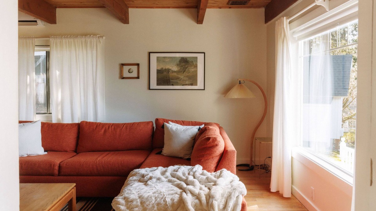 Olga House | The Stuga - Walk to Water w/Views