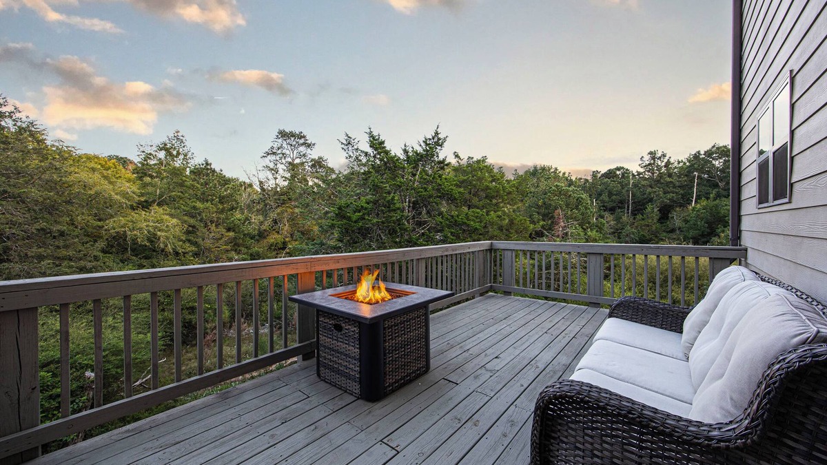 Lithonia House | The Suburban Cabin - Surbuban Home W/A Cabin Feel and Creek View