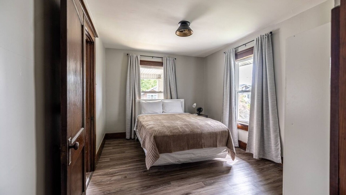 Muncie House | The Suite Retreat