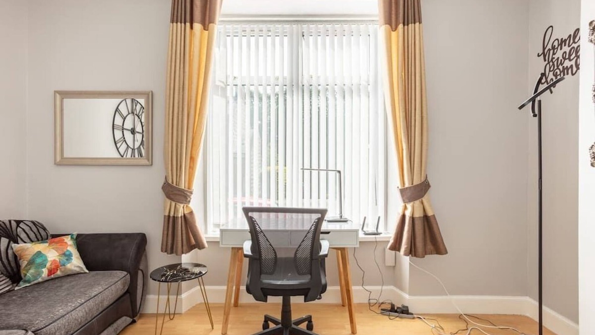 Central Aberdeen Apartment | The Summit Holburn - Central Aberdeen | Ultra fast wifi