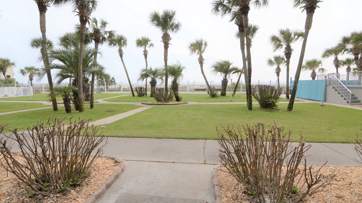 Bel Air Condo | The Summit PCB 127 * 1 Bed, 1.5 Bath 1st floor * Remodeled & Near HOT TUBS