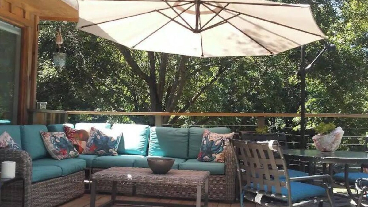 Clarksdale House | The Sunflower Penthouse on the River in Clarksdale
