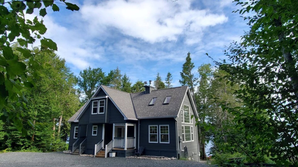 Algoma District Cottage | The Sunrise - Peaceful Waterfront Cottage on Dunlop Lake in Elliot Lake