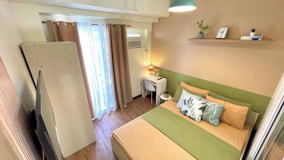 Ugong Condo | The Sunset Studio @ Kasara Residences with Netflix