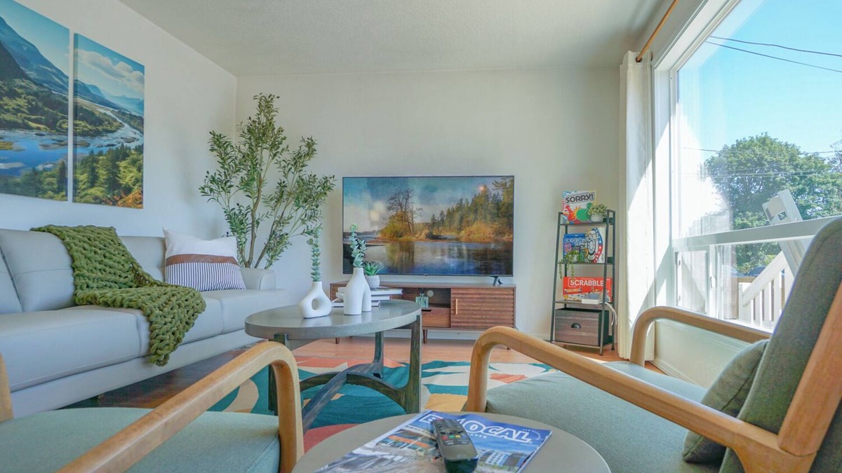 Camas House | The Sunshine Camas home
