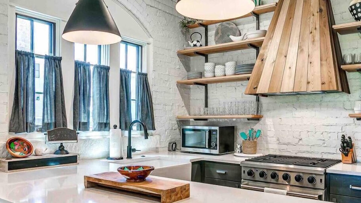 Eufaula Cottage | The Sunshine House in Carlton Landing