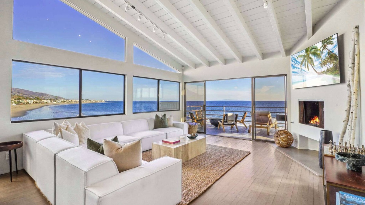 Eastern Malibu House | The Surfrider Villa by Stay Awhile Villas