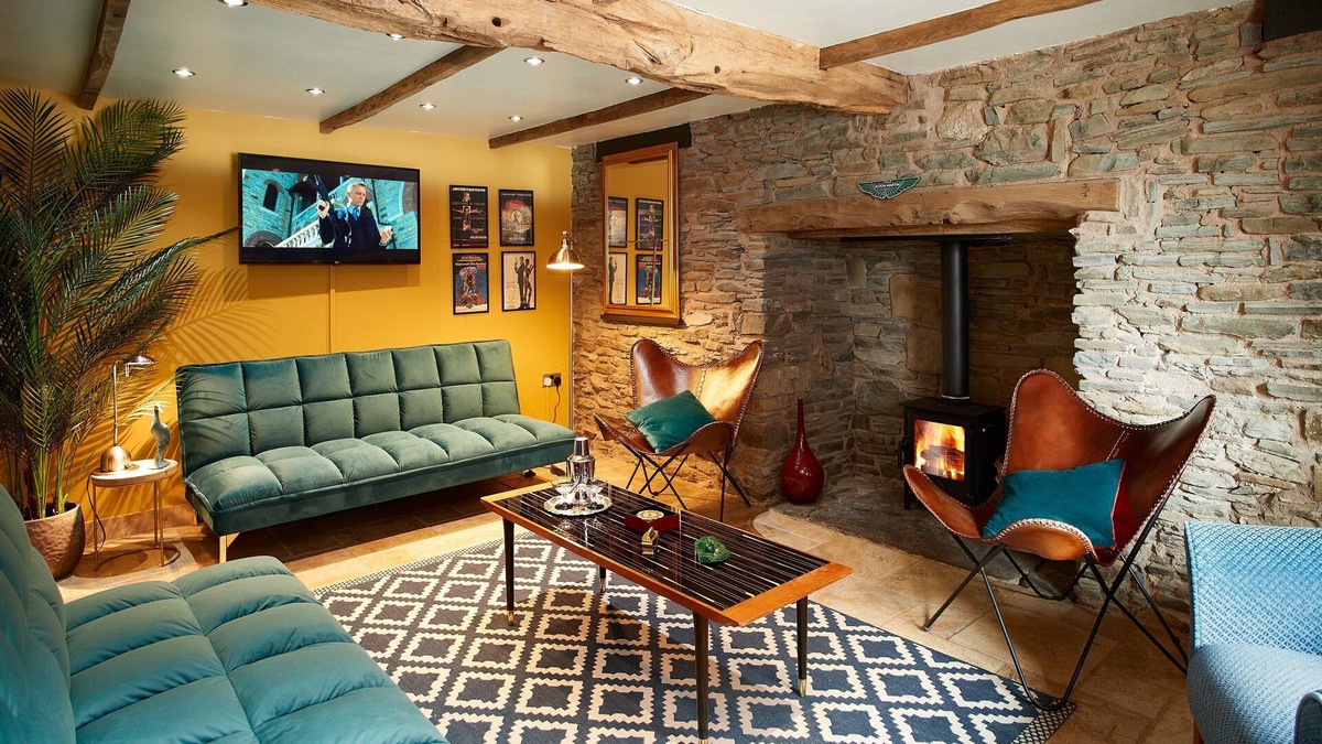 St Harmon Apartment | The Swan Country House is a beautifully converted farmhouse sleeping 8 guests