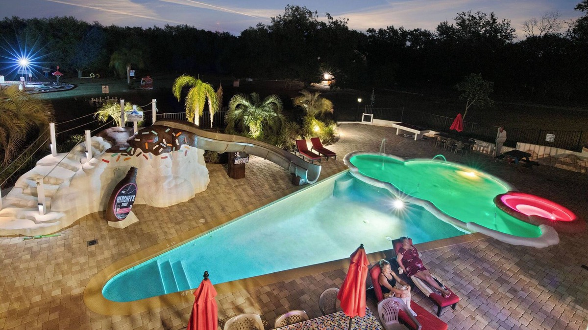 Clermont House | The Sweet Escape - 5 Acre Private Mansion Estate Sleeps Upto 52 Guests !