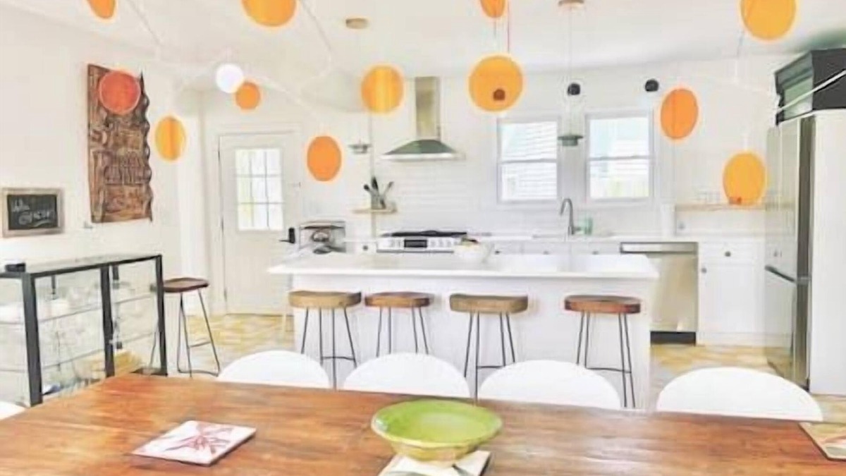 Walton Park House | The Sweet Spot: Fab Fall Getaway 1hr from the GWB!