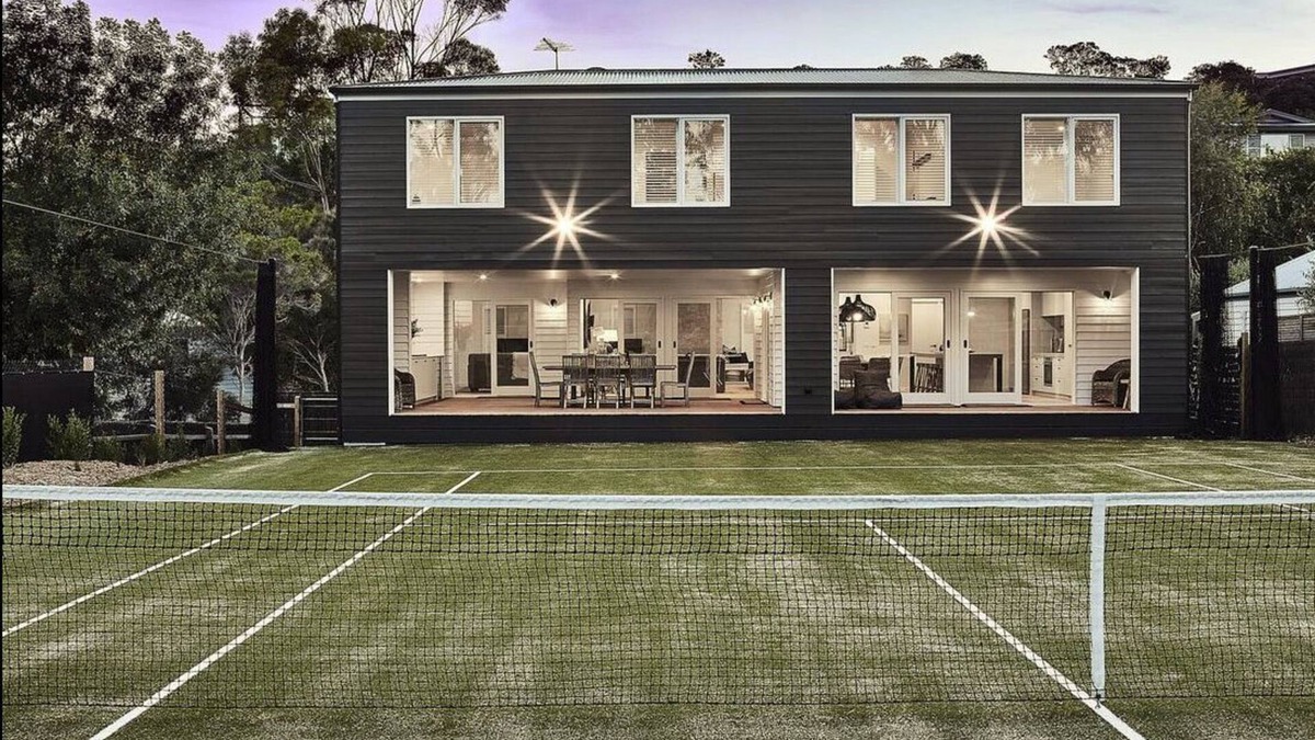Portsea House | The Tennis Club in Portsea