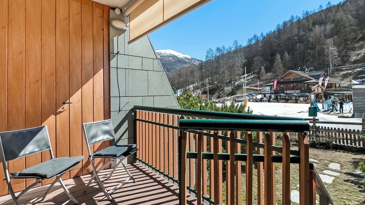 Bardonecchia Apartment | The Theo's Nest, Bardonecchia, Italy