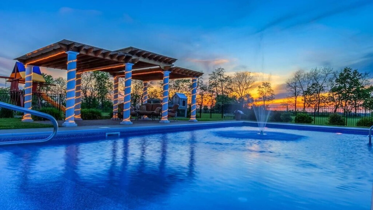 Lexington House | The Thoroughbred Estate