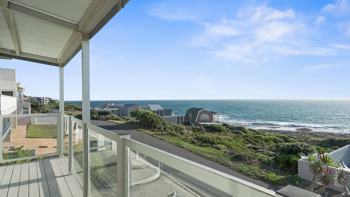 De Kelders House | The Tides at Gansbaai