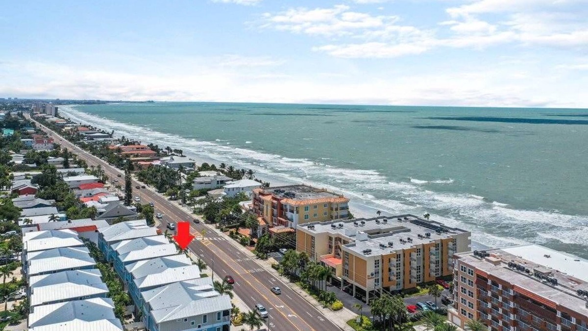 Redington Beach House | The Tides Beach House | Across from the beach!