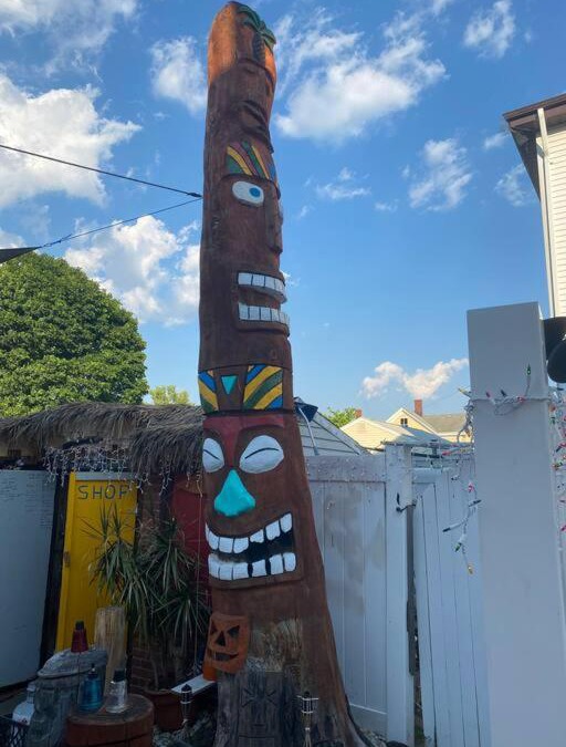 Salem Apartment | The Tiki Townhouse of Downtown Salem
