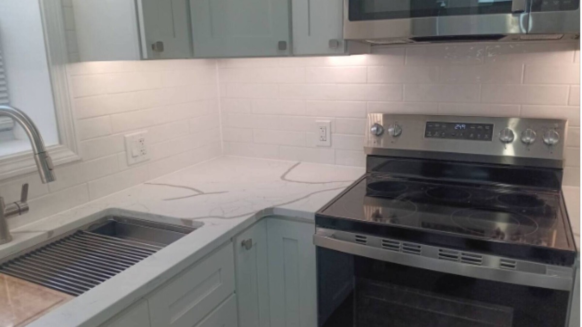 Mount Pleasant Apartment | The Tiny-Lux at Atwells Ave Laundry APT. Parkingnn