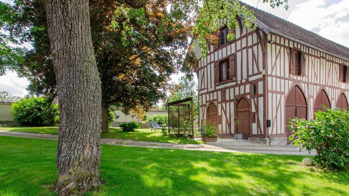 Dosches House | The TM House - The Stables