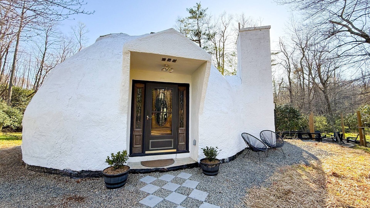 Piper Gap Cottage | The Toasted Marshmallow | A Creekside Dome Home!
