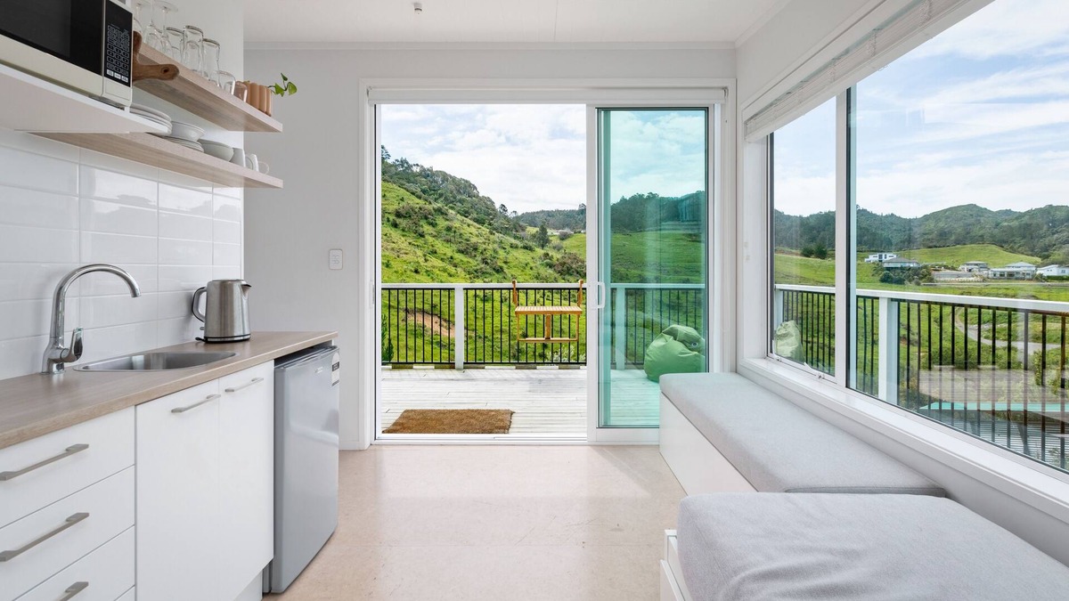 Waihi Beach Cabin | The Tohora View Cabin